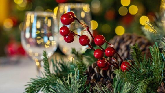 Christmas decor at Dooly's Hotel, Birr